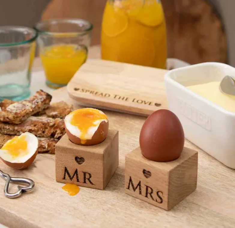 Mr & Mrs Set of 2 Oak Egg Cups - Selbrae House